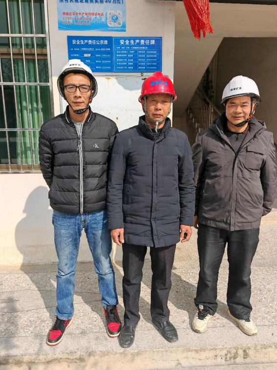 1740020795950403.jpg 1740020765242.jpg